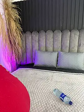 Nanda vixen  online show from 04.13.26