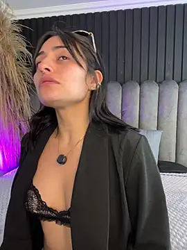 Nanda vixen  online show from 05.13.26