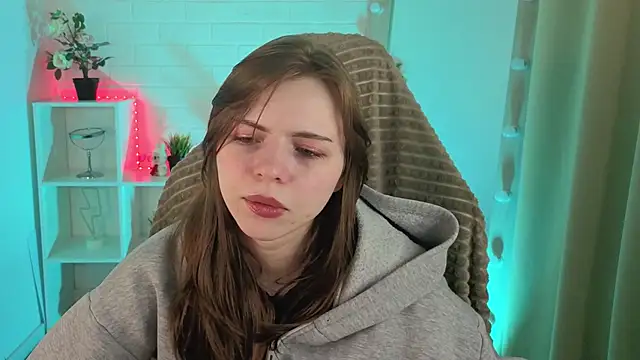 Snapshot of LesleySky chatting on 03.04.26 LesleySky online show from 03.04.26