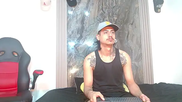 Snapshot of Damian-and-Camerum chatting on 04.22.26 Damian-and-Camerum online show from 04.22.26
