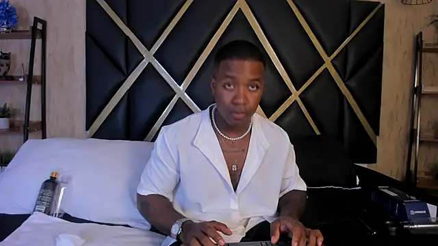 Snapshot of LuccianoDaytona chatting on 03.02.26 LuccianoDaytona online show from 03.02.26