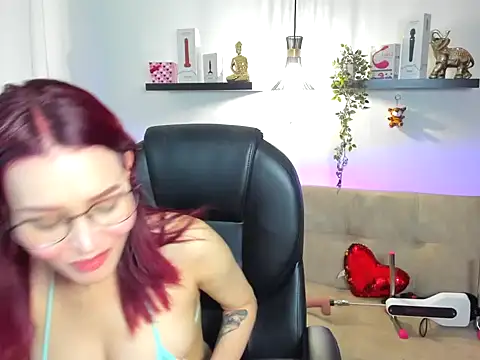 naomy stanley online show from 04.10.26