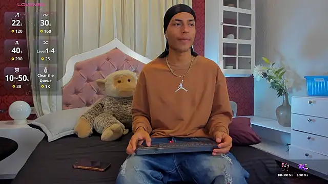 Snapshot of ItsZairen chatting on 02.27.26 ItsZairen online show from 02.27.26