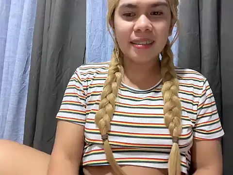 Snapshot of Mooree_naba chatting on 07.19.26 Mooree naba online show from 07.19.26