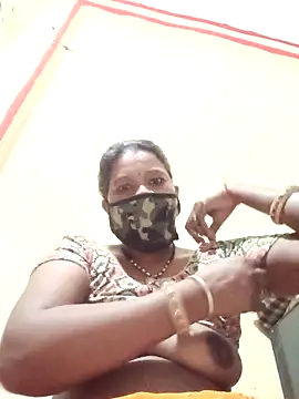 Snapshot of Kirti_sacsena chatting on 03.14.26 Kirti sacsena online show from 03.14.26