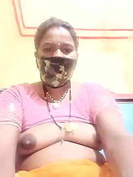 Snapshot of Kirti_sacsena chatting on 03.22.26 Kirti sacsena online show from 03.22.26