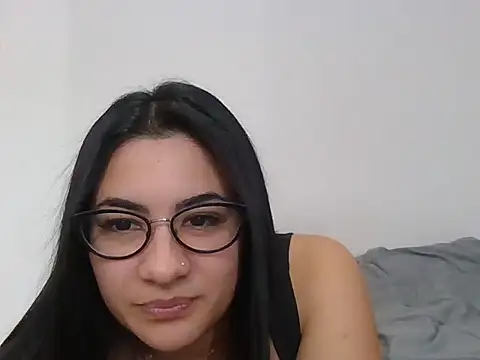 Snapshot of Agusgold22 chatting on 04.16.26 Agusgold22 online show from 04.16.26