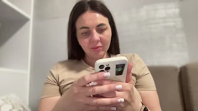 Snapshot of Darsy_Rox chatting on 04.17.26 Darsy Rox online show from 04.17.26