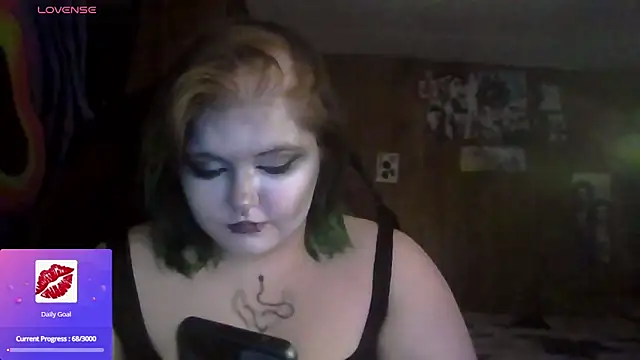 Snapshot of thatskarma chatting on 05.05.26 thatskarma online show from 05.05.26