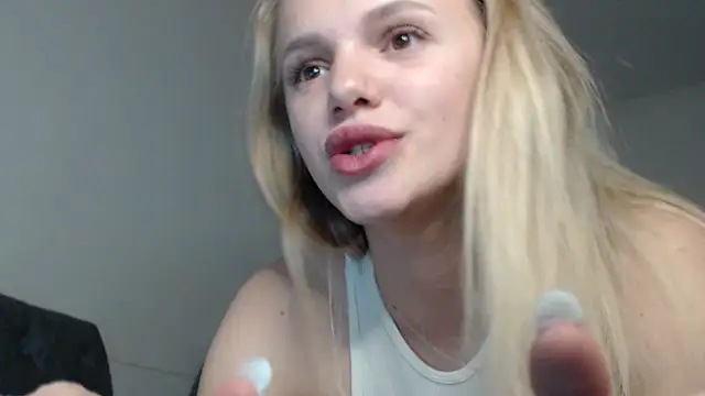 KeylaStar online show from 04.07.26