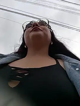 Yulska online show from 04.17.26