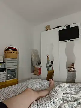 Snapshot of Luluberlu04 chatting on 06.18.26 Luluberlu04 online show from 06.18.26