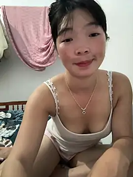 Snapshot of cuty_lusy chatting on 07.15.26 cuty lusy online show from 07.15.26