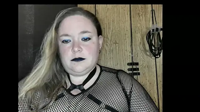 Snapshot of ladylynn13 chatting on 02.28.26 ladylynn13 online show from 02.28.26