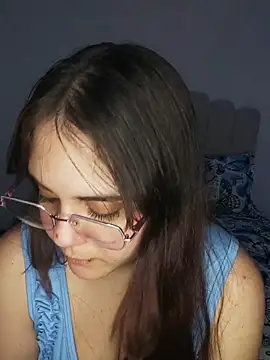 its lauu  online show from 04.02.26