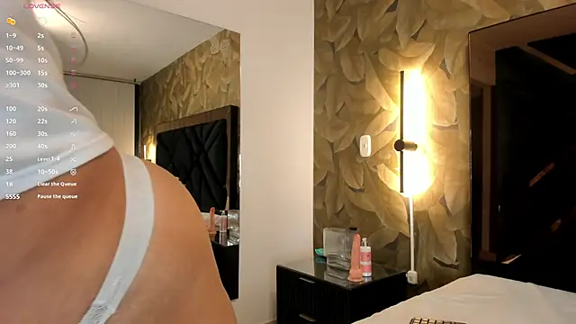 Snapshot of Alanna-Brooke chatting on 02.24.26 Alanna-Brooke online show from 02.24.26