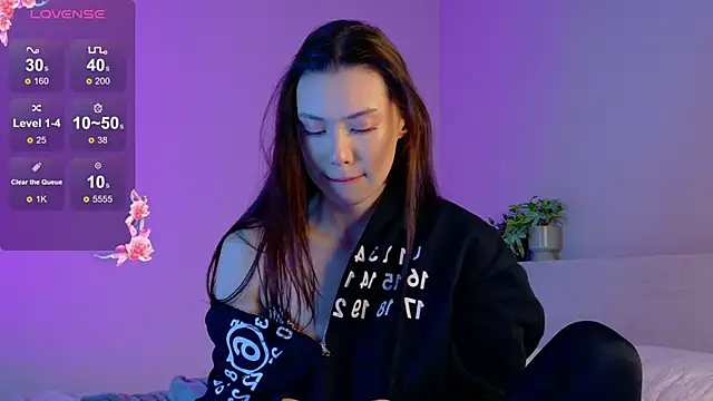 gwenonl1ne online show from 03.05.26