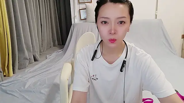 Snapshot of xiaojie_jie chatting on 07.04.26 xiaojie jie online show from 07.04.26