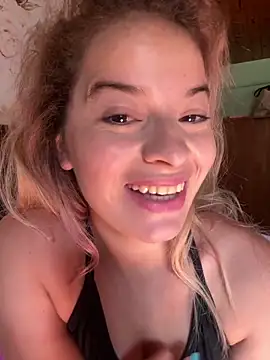 AriBeautiful online show from 03.04.26