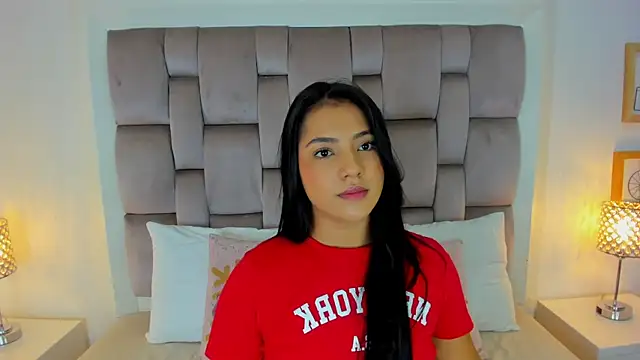 zharia lux 25 online show from 03.04.26