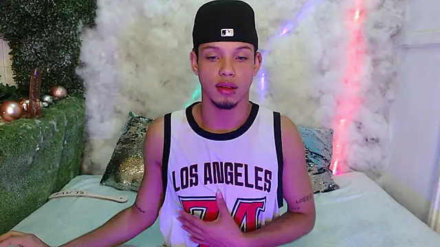 Snapshot of Gael_zambrano chatting on 02.20.26 Gael zambrano online show from 02.20.26