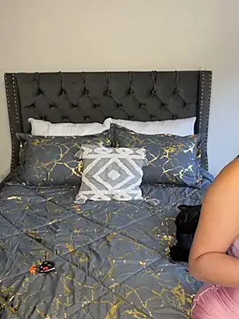 Alessia Gold online show from 04.15.26