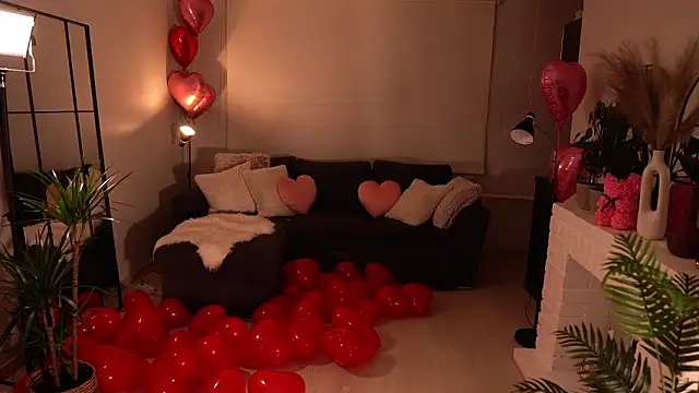 MissBlondz online show from 02.15.26