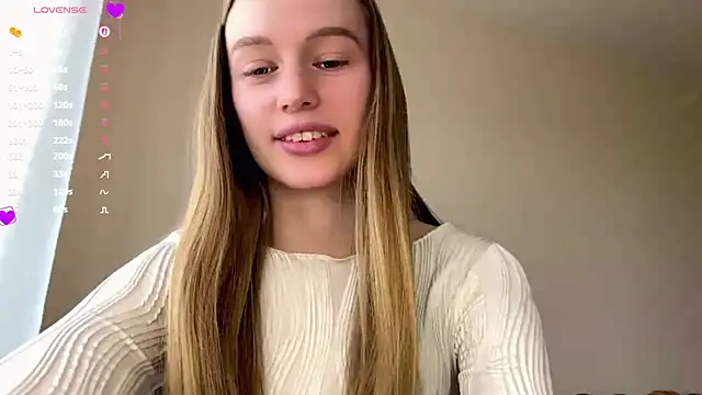 Snapshot of Viktoria_Vibes chatting on 05.13.26 Viktoria Vibes online show from 05.13.26