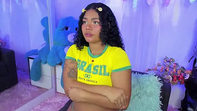 Snapshot of Angel_Belll chatting on 04.07.26 Angel Belll online show from 04.07.26