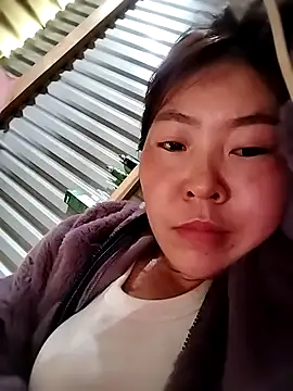 Yiyoongg online show from 03.16.26