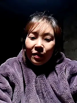 Yiyoongg online show from 03.22.26