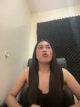 Snapshot of goddess_athena69 chatting on 06.02.26 goddess athena69 online show from 06.02.26