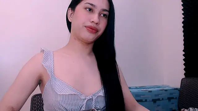 Snapshot of goddess_athena69 chatting on 06.06.26 goddess athena69 online show from 06.06.26