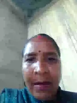 Snapshot of Loomaraj chatting on 02.20.26 Loomaraj online show from 02.20.26