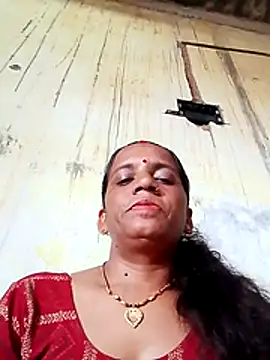 Snapshot of Anitarakkoli chatting on 05.20.26 Anitarakkoli online show from 05.20.26