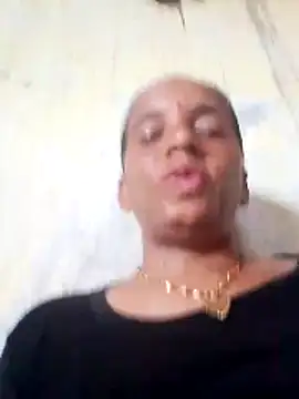 Snapshot of Anitarakkoli chatting on 06.27.26 Anitarakkoli online show from 06.27.26