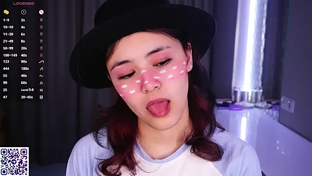 Snapshot of VerlieChahal chatting on 02.27.26 VerlieChahal online show from 02.27.26