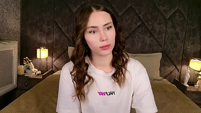 Snapshot of Arielle_Vade chatting on 06.28.26 Arielle Vade online show from 06.28.26