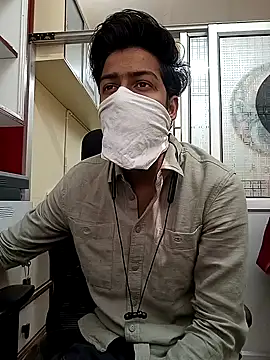 Snapshot of hotyboy_89 chatting on 02.27.26 hotyboy 89 online show from 02.27.26