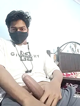 Snapshot of hotyboy_89 chatting on 03.01.26 hotyboy 89 online show from 03.01.26