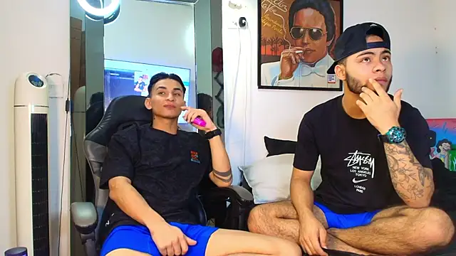 Snapshot of Xanderstone00 chatting on 02.24.26 Xanderstone00 online show from 02.24.26