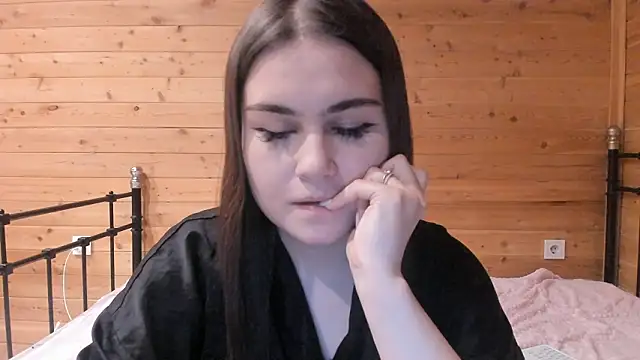 Snapshot of shanti_fo chatting on 02.12.26 shanti fo online show from 02.12.26