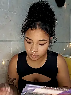 BrianaSweetxxx online show from 03.20.26