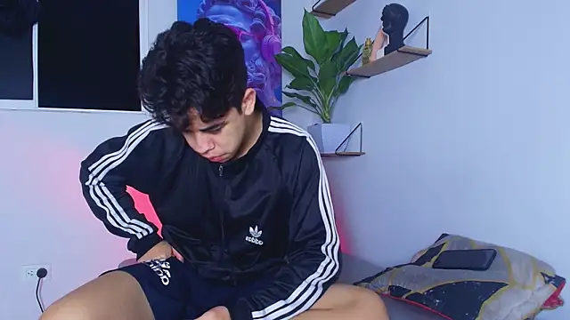 Snapshot of Gael_moon_ chatting on 02.26.26 Gael moon online show from 02.26.26