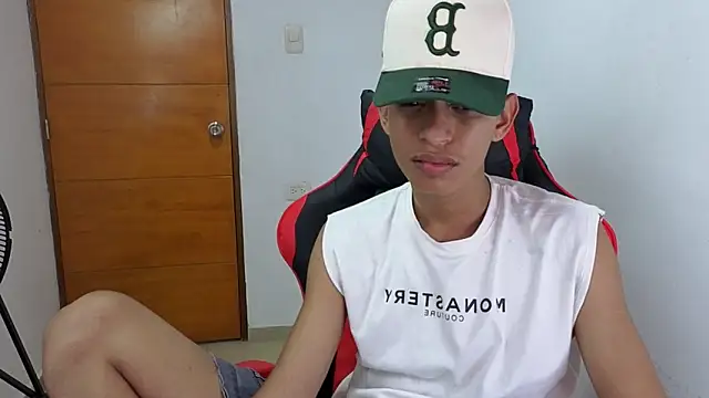 Snapshot of Niklausxxx chatting on 02.28.26 Niklausxxx online show from 02.28.26