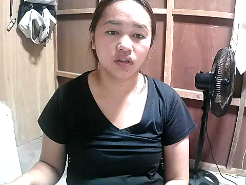 Snapshot of Cloudette_17 chatting on 02.23.26 Cloudette 17 online show from 02.23.26