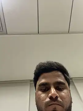 Snapshot of hassuniii chatting on 02.11.26 hassuniii online show from 02.11.26