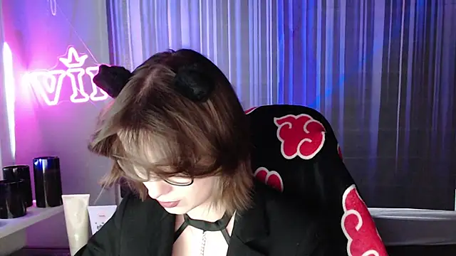 LunaXcherry online show from 07.21.26