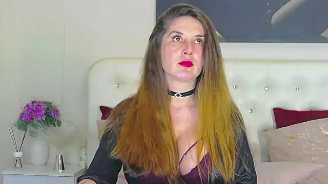 Snapshot of AzeliaHart chatting on 02.16.26 AzeliaHart online show from 02.16.26