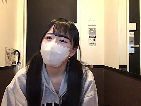 Snapshot of cocomi-coco0209 chatting on 04.28.26 cocomi-coco0209 online show from 04.28.26